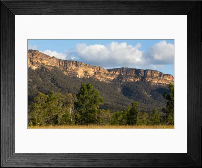 Framed Print : View of bushland and rugged sandstone cliffs in Blue Mountains National Park, NSW, Australia Framed Print : View of bushland and rugged sandstone cliffs in Blue Mountains National Park, NSW, Australia