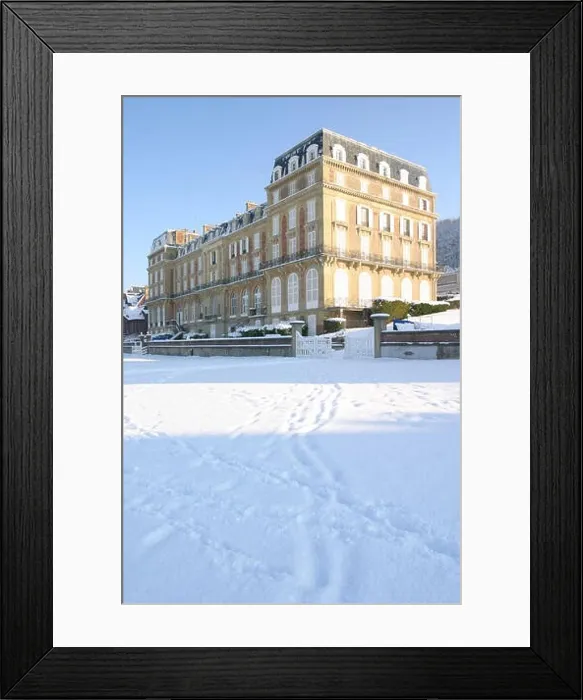 Framed Print : France, Normandie, calvados, cote fleurie Framed Print : France, Normandie, calvados, cote fleurie