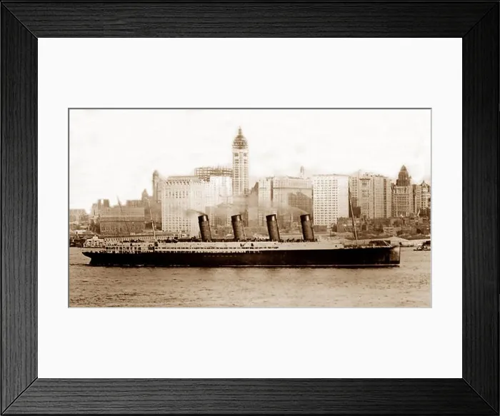 Framed Print : RMS Lusitania in New York in 1907 Framed Print : RMS Lusitania in New York in 1907