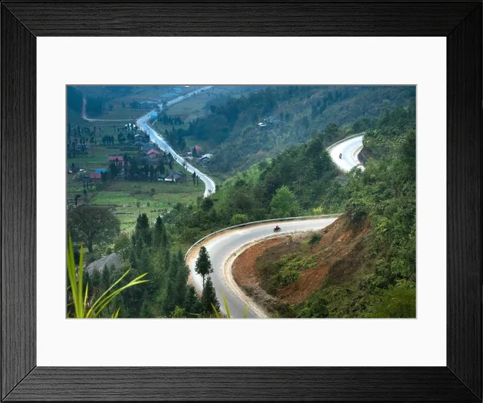 Framed Print : The road on the high mountain in the province Ha Giang, Vietnam Framed Print : The road on the high mountain in the province Ha Giang, Vietnam