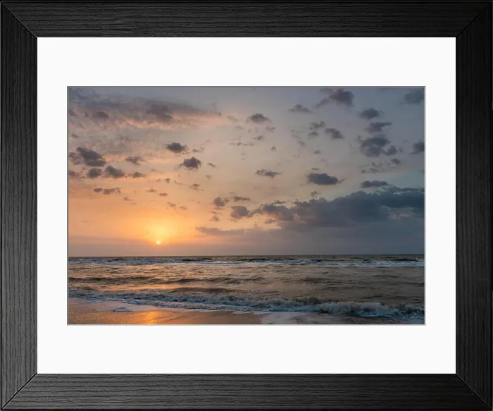 Framed Print : Horizon with sea surface down, setting sun and clouds Framed Print : Horizon with sea surface down, setting sun and clouds