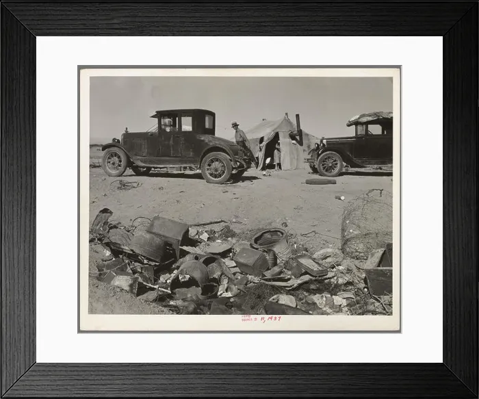 Framed Print : phot from the great depression in america around the 1930s Framed Print : phot from the great depression in america around the 1930s