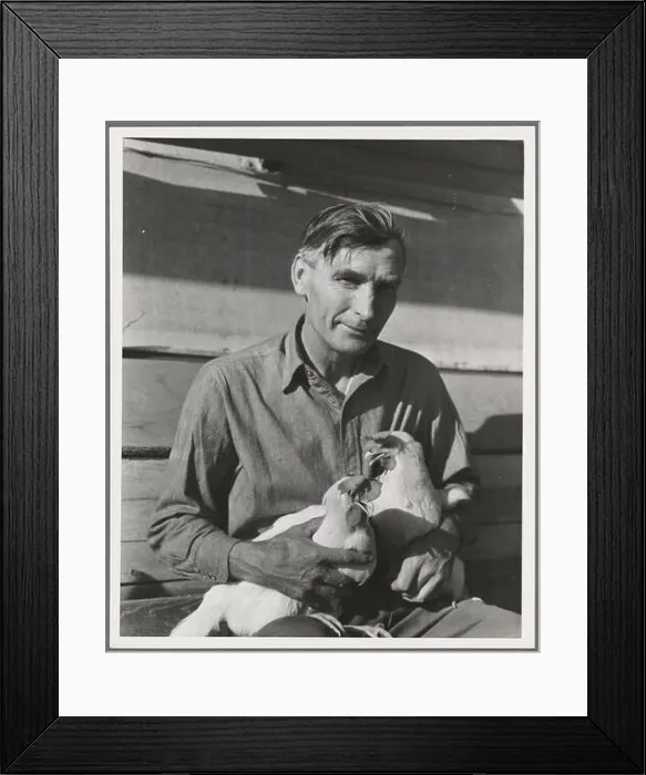 Framed Print : phot from the great depression in america around the 1930s Framed Print : phot from the great depression in america around the 1930s