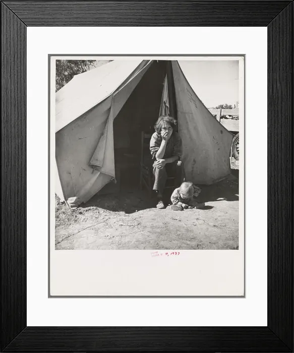 Framed Print : phot from the great depression in america around the 1930s Framed Print : phot from the great depression in america around the 1930s