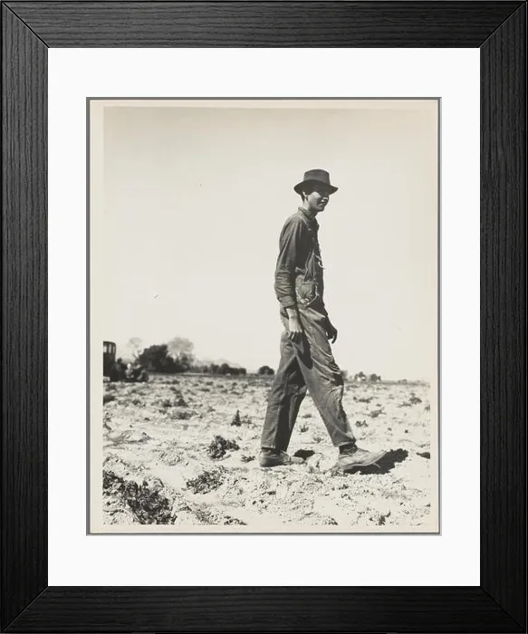 Framed Print : phot from the great depression in america around the 1930s Framed Print : phot from the great depression in america around the 1930s