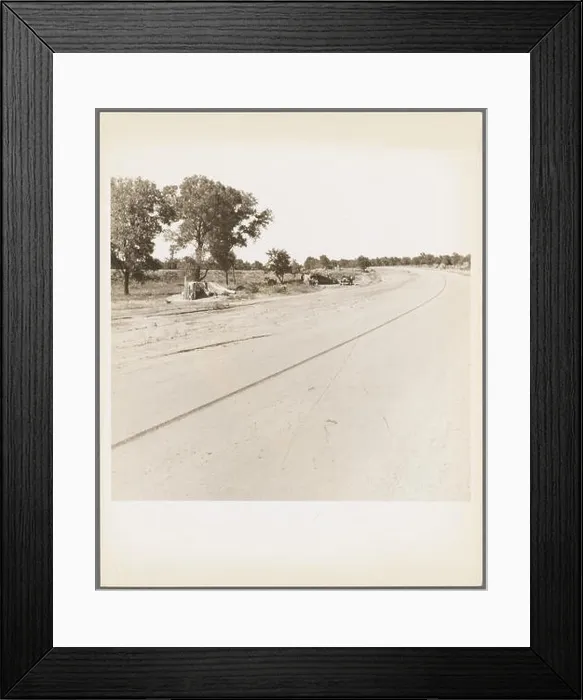 Framed Print : phot from the great depression in america around the 1930s Framed Print : phot from the great depression in america around the 1930s