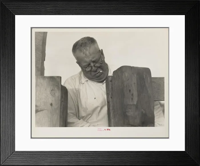 Framed Print : phot from the great depression in america around the 1930s Framed Print : phot from the great depression in america around the 1930s