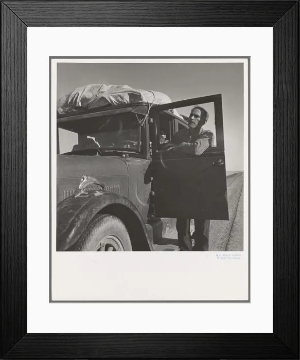Framed Print : phot from the great depression in america around the 1930s Framed Print : phot from the great depression in america around the 1930s