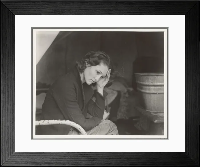 Framed Print : phot from the great depression in america around the 1930s Framed Print : phot from the great depression in america around the 1930s
