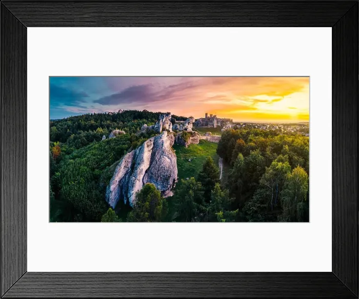 Framed Print : An epic panorama of medieval castle ruins located in Ogrodzieniec, Poland Framed Print : An epic panorama of medieval castle ruins located in Ogrodzieniec, Poland
