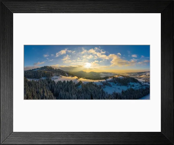Framed Print : Panoramic view of the winter mountains Framed Print : Panoramic view of the winter mountains