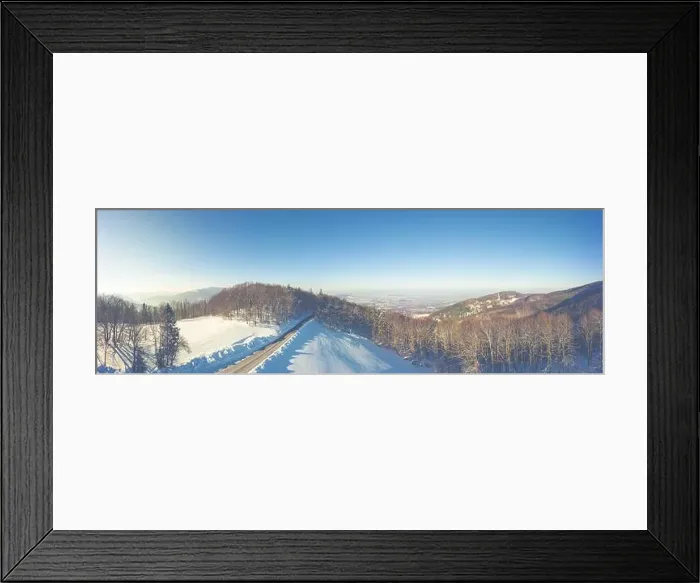 Framed Print : Panoramic view of the winter mountains Framed Print : Panoramic view of the winter mountains