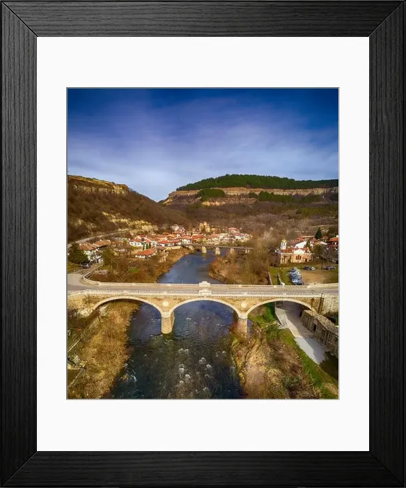 Framed Print : Aerial view of Impressive overhead view of the old stone bridge across Yarra river - Image
