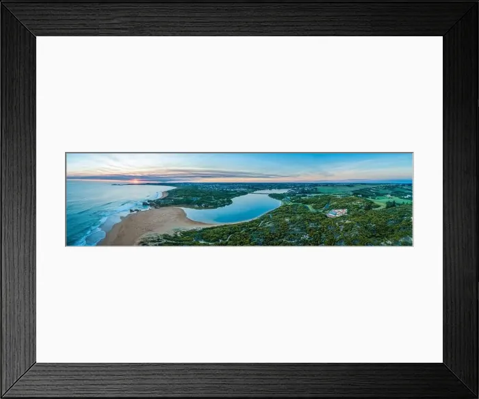 Framed Print : Hopkins River mouth and ocean coastline at sunset. Warrnambool, Victoria, Australia Framed Print : Hopkins River mouth and ocean coastline at sunset. Warrnambool, Victoria, Australia