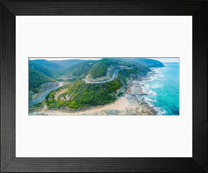 Framed Print : Bends of the famous Great Ocean Road Framed Print : Bends of the famous Great Ocean Road