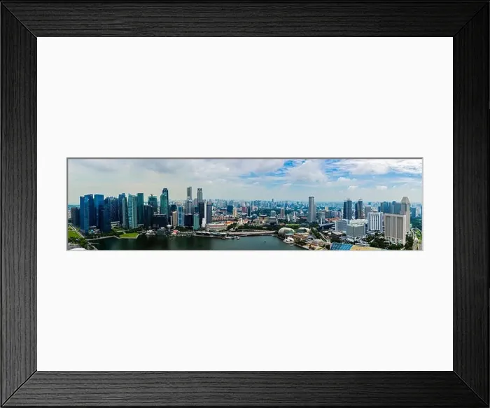 Framed Print : Singapore, 25 April 2019, Bbusiness district panorama over Marina Bay Framed Print : Singapore, 25 April 2019, Bbusiness district panorama over Marina Bay