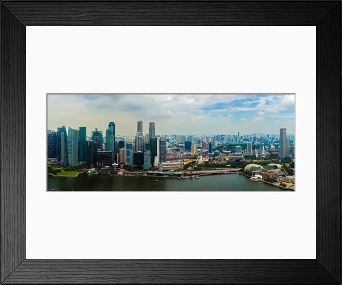 Framed Print : Singapore, 25 April 2019, Bbusiness district panorama over Marina Bay Framed Print : Singapore, 25 April 2019, Bbusiness district panorama over Marina Bay