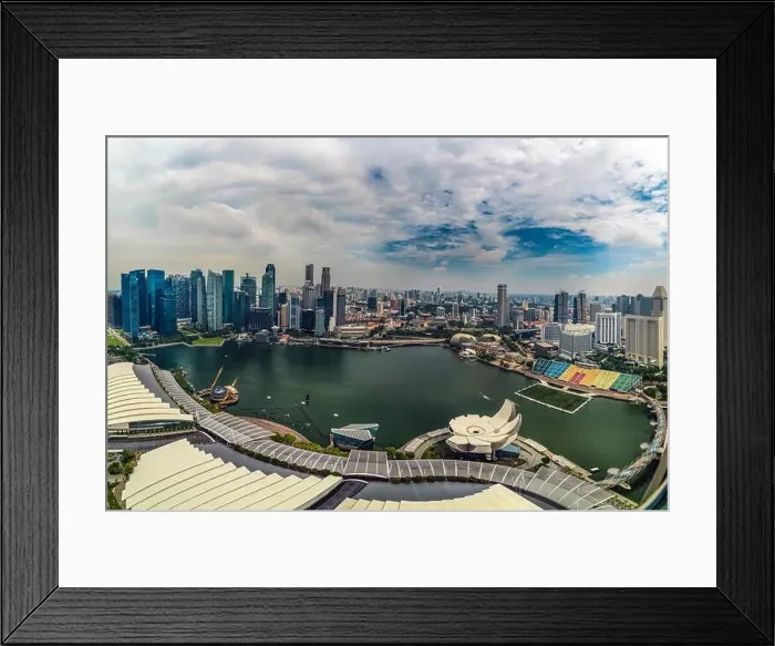 Framed Print : Singapore, 25 April 2019, Bbusiness district panorama over Marina Bay Framed Print : Singapore, 25 April 2019, Bbusiness district panorama over Marina Bay