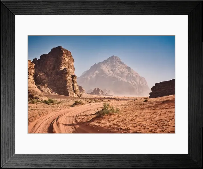 Framed Print : Photo of the desert of Wadi Rum in Jordan Framed Print : Photo of the desert of Wadi Rum in Jordan
