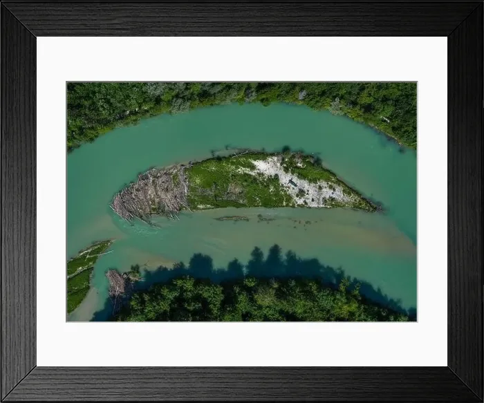 Framed Print : A beautiful little island in the Isar river next to Munich Framed Print : A beautiful little island in the Isar river next to Munich