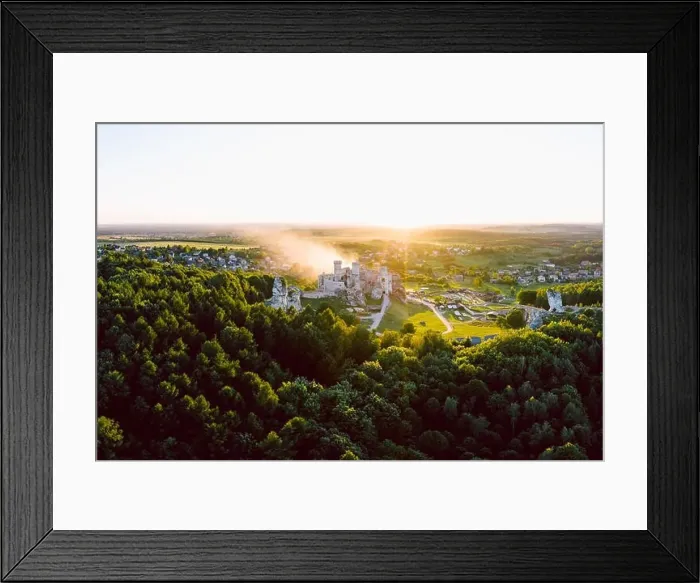 Framed Print : medieval castle ruins located in Ogrodzieniec, Poland Framed Print : medieval castle ruins located in Ogrodzieniec, Poland