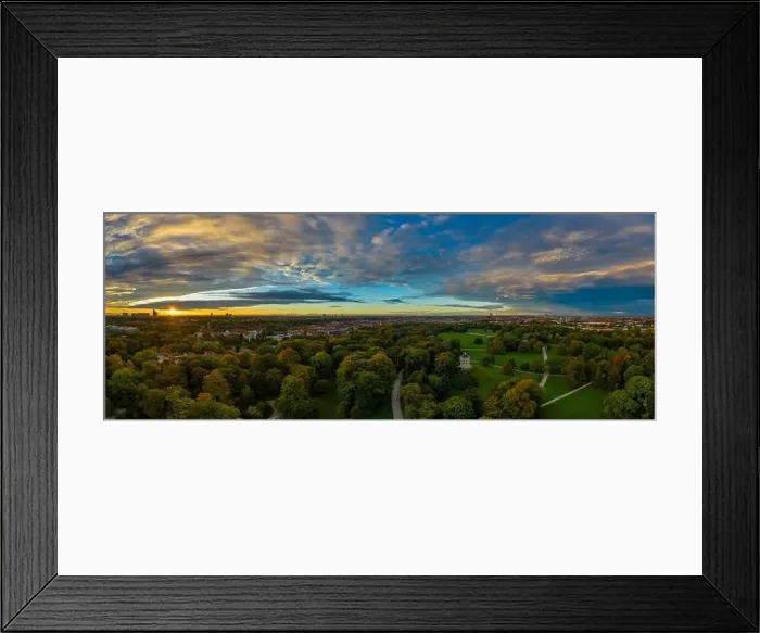Framed Print : Sunrise view over Munich in Germany in autumn Framed Print : Sunrise view over Munich in Germany in autumn