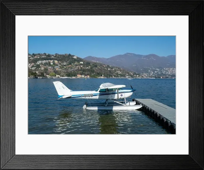 Framed Print : Beautiful seaplane in Como - Como lake in Italy Framed Print : Beautiful seaplane in Como - Como lake in Italy