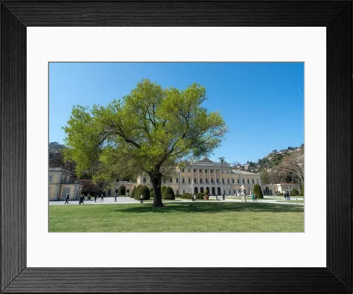 Framed Print : Beautiful landscape in Como - Como lake in Italy Framed Print : Beautiful landscape in Como - Como lake in Italy