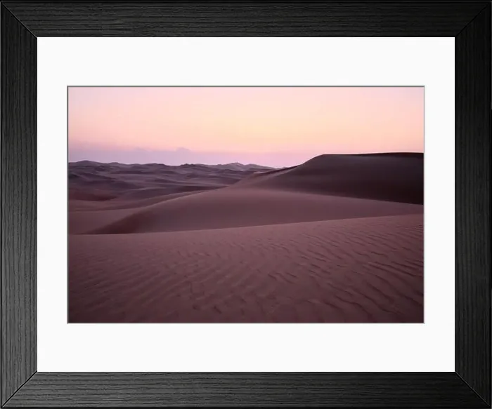 Framed Print : Abstract view of sand dunes in the desert at sunset. Liwa desert, Empty Quarter, United Arab Emirates Framed Print : Abstract view of sand dunes in the desert at sunset. Liwa desert, Empty Quarter, United Arab Emirates