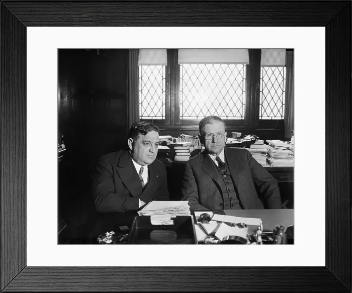 Framed Print : 1934, WASHINGTON, USA : The United States Mayor of New York City FIORELLO LA GUARDIA ( 1882 - 1947 ) Framed Print : 1934, WASHINGTON, USA : The United States Mayor of New York City FIORELLO LA GUARDIA ( 1882 - 1947 )