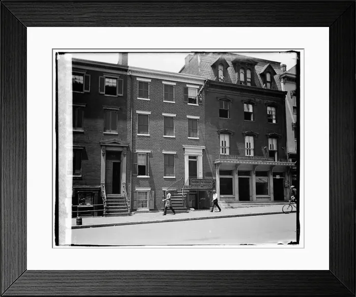 Framed Print : 1918 ca, WASHINGTON, DC, USA : Petersen House Framed Print : 1918 ca, WASHINGTON, DC, USA : Petersen House