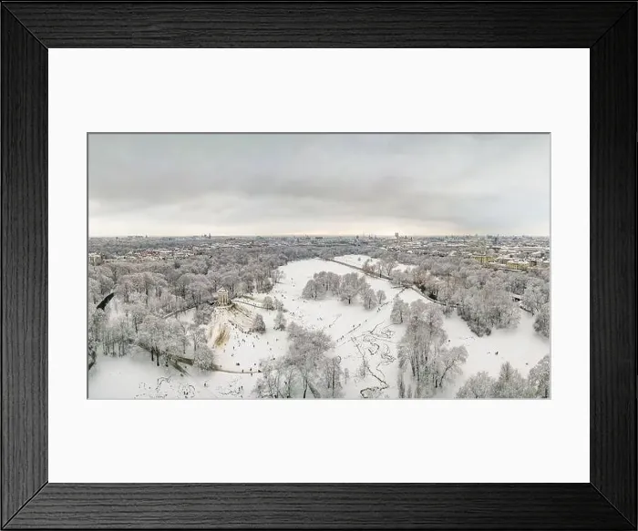 Framed Print : Muenchen, Munich in winter as a wideangle drone shot, city skyline covered with snow Framed Print : Muenchen, Munich in winter as a wideangle drone shot, city skyline covered with snow