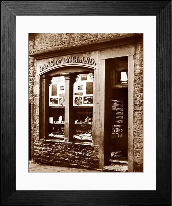 Framed Print : Bank of England shop, Burnley, Lancashire, early 1900s Framed Print : Bank of England shop, Burnley, Lancashire, early 1900s