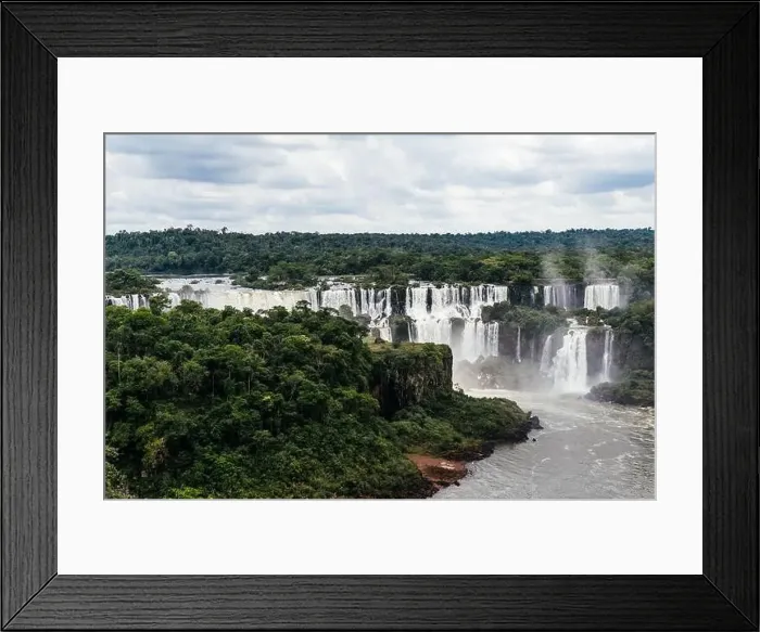 Framed Print : Iguazu falls Framed Print : Iguazu falls