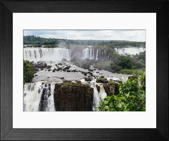 Framed Print : Iguazu falls Framed Print : Iguazu falls