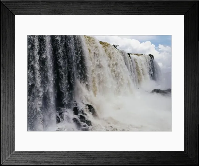 Framed Print : Iguazu falls Framed Print : Iguazu falls