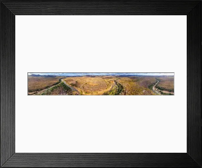 Framed Print : A sandy river seen from above in Zimbabwe's Umfurudzi Safari Area Framed Print : A sandy river seen from above in Zimbabwe's Umfurudzi Safari Area