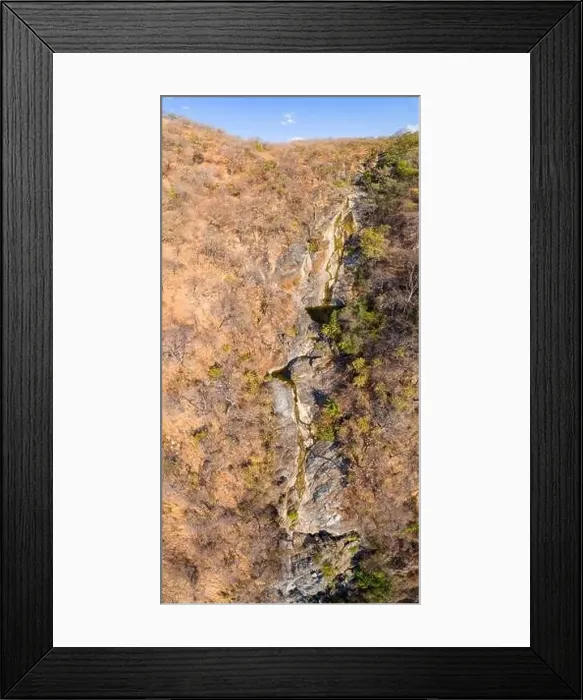 Framed Print : Sohwe falls seen from above in Zimbabwe's Mavuradona National Park Framed Print : Sohwe falls seen from above in Zimbabwe's Mavuradona National Park