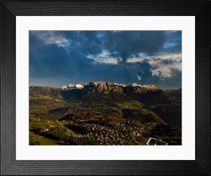 Framed Print : View on the dolomites, alpe di Siusi and Sciliar Framed Print : View on the dolomites, alpe di Siusi and Sciliar