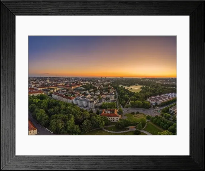 Framed Print : Wide view over Munich at the morning
