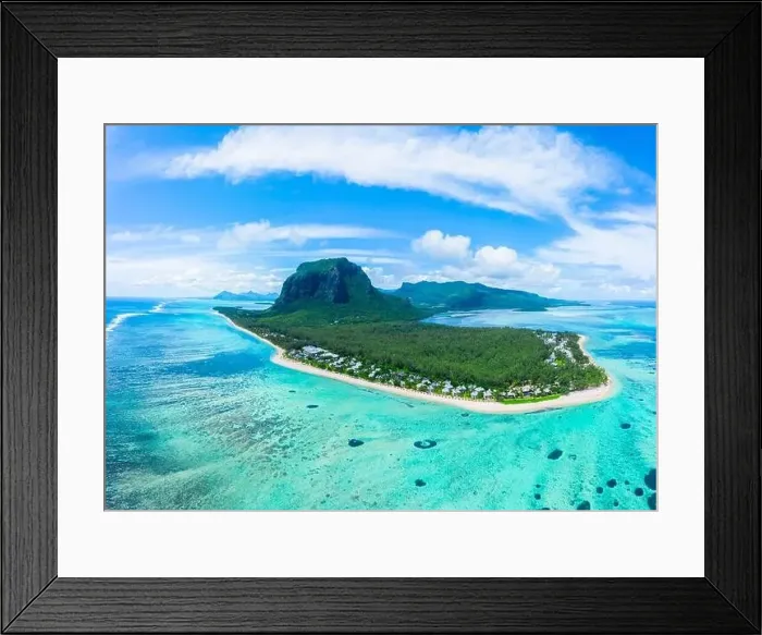 Framed Print : Luxury beach with Le Morne mountain in Mauritius Framed Print : Luxury beach with Le Morne mountain in Mauritius