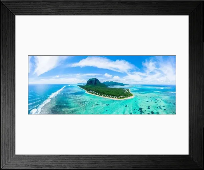 Framed Print : Luxury beach with Le Morne mountain in Mauritius Framed Print : Luxury beach with Le Morne mountain in Mauritius