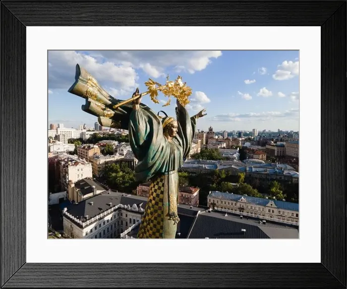 Framed Print : Monument on Independence Square in Kyiv, Ukraine Framed Print : Monument on Independence Square in Kyiv, Ukraine