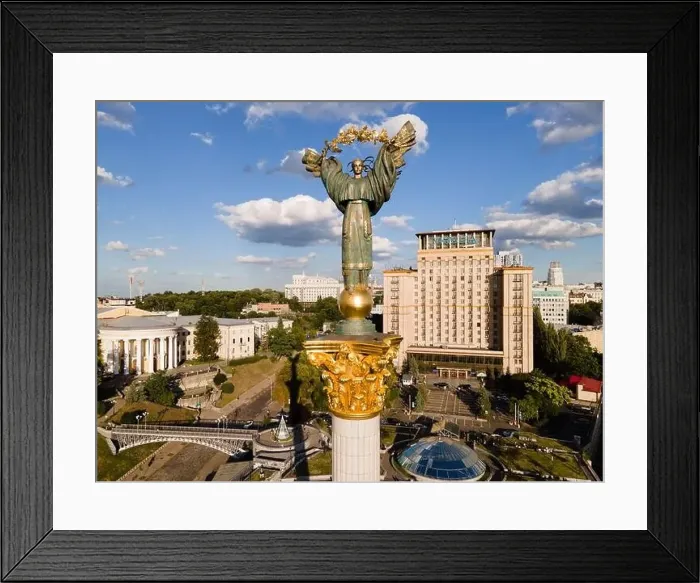 Framed Print : Monument on Independence Square in Kyiv, Ukraine Framed Print : Monument on Independence Square in Kyiv, Ukraine