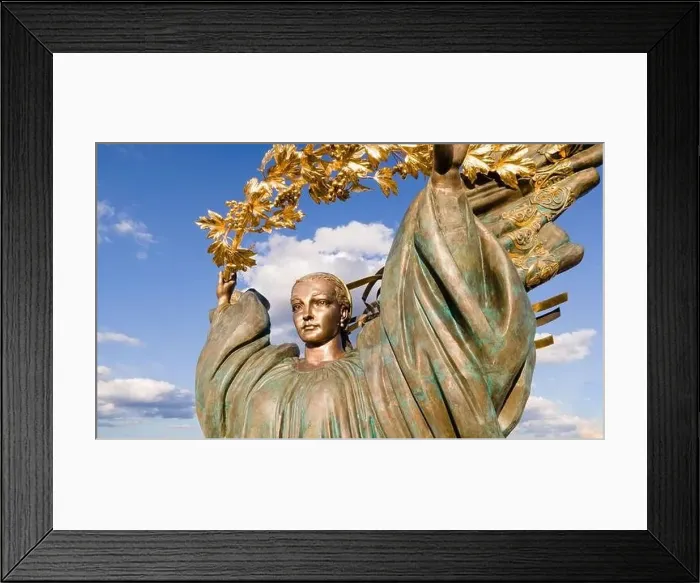 Framed Print : Monument on Independence Square in Kyiv, Ukraine Framed Print : Monument on Independence Square in Kyiv, Ukraine