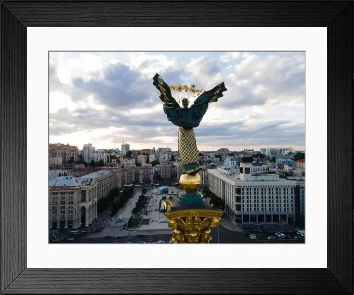 Framed Print : Monument on Independence Square in Kyiv, Ukraine Framed Print : Monument on Independence Square in Kyiv, Ukraine