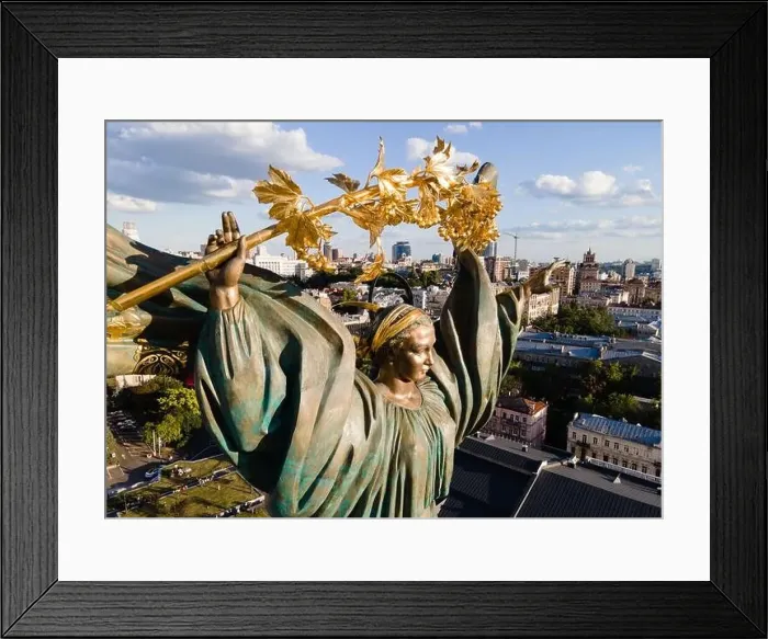 Framed Print : Monument on Independence Square in Kyiv, Ukraine Framed Print : Monument on Independence Square in Kyiv, Ukraine