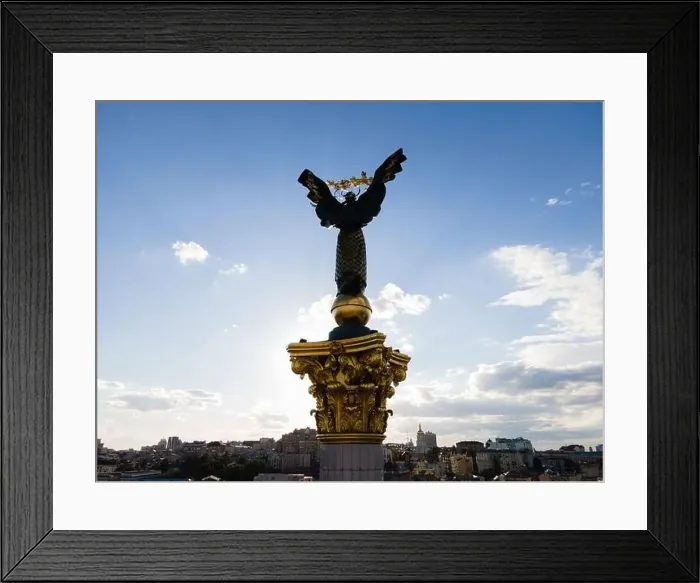 Framed Print : Monument on Independence Square in Kyiv, Ukraine Framed Print : Monument on Independence Square in Kyiv, Ukraine