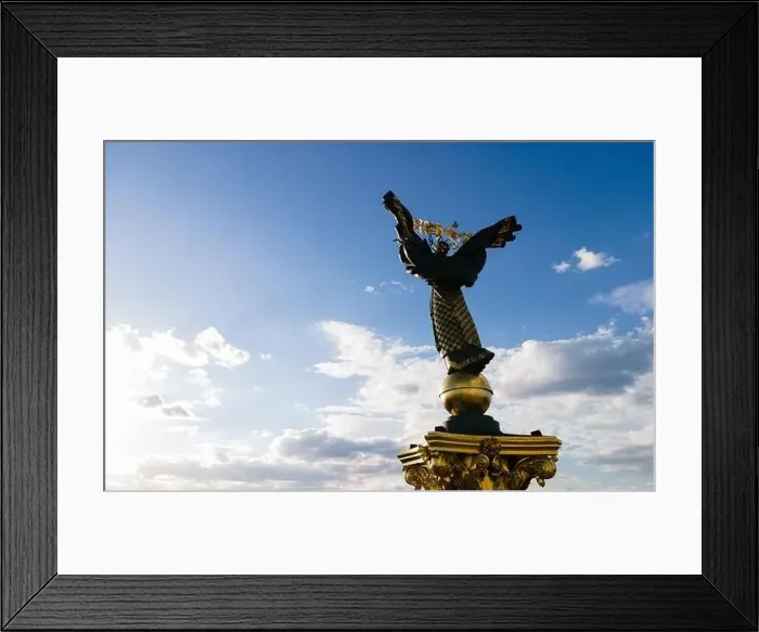 Framed Print : Monument on Independence Square in Kyiv, Ukraine Framed Print : Monument on Independence Square in Kyiv, Ukraine