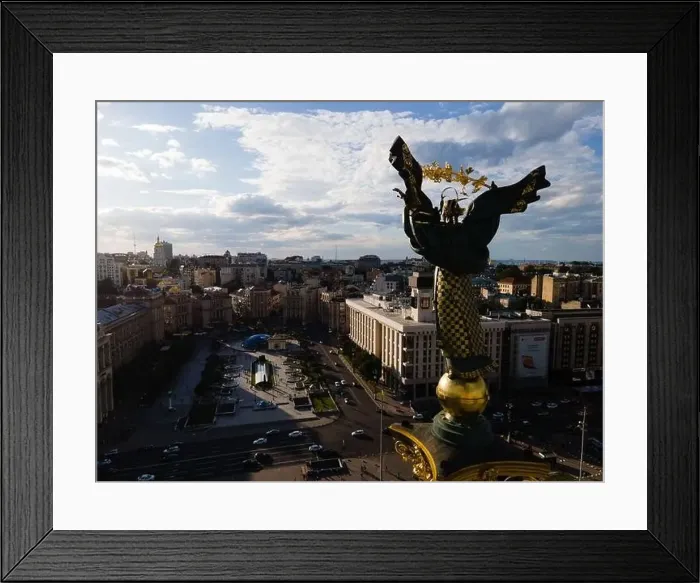 Framed Print : Monument on Independence Square in Kyiv, Ukraine Framed Print : Monument on Independence Square in Kyiv, Ukraine